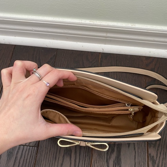 Floral Purse - Picture 3 of 3